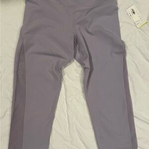 Old Navy NWT Women’s Cropped Leggings - Size Large